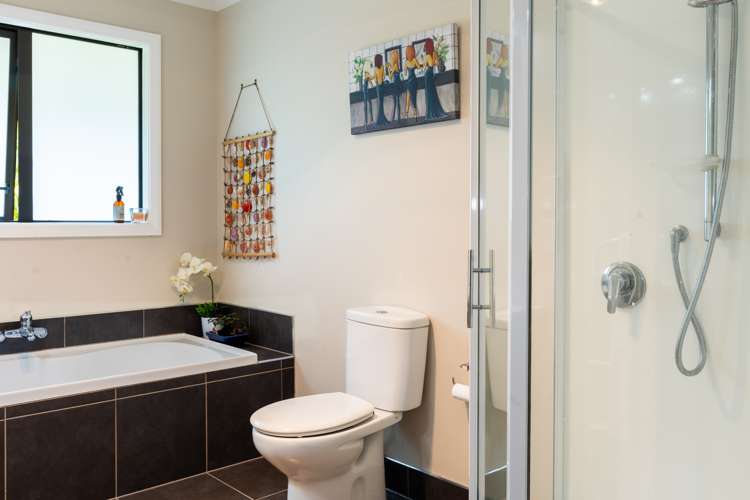 6 Lorna Irene Drive Raumati South_15