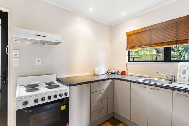 6 Lawson Way Manurewa_2