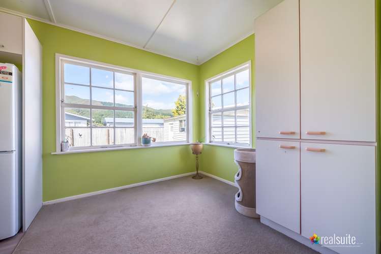 280 Wellington Road Wainuiomata_9