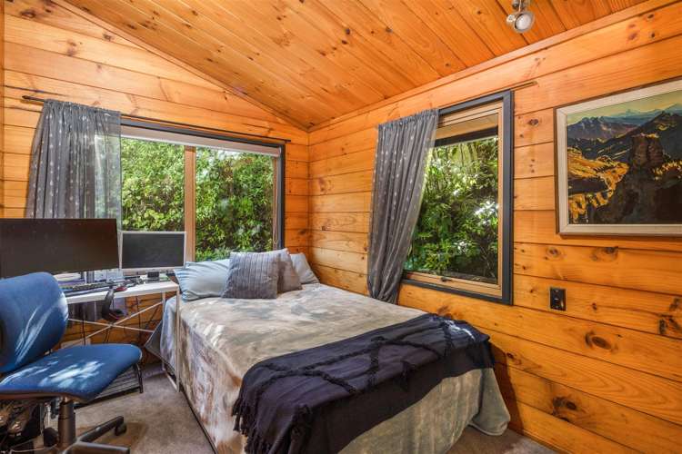 2 Ramsey Place Karori_8