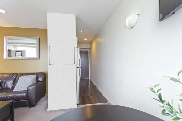 2213/10 Waterloo Quadrant Auckland Central_6
