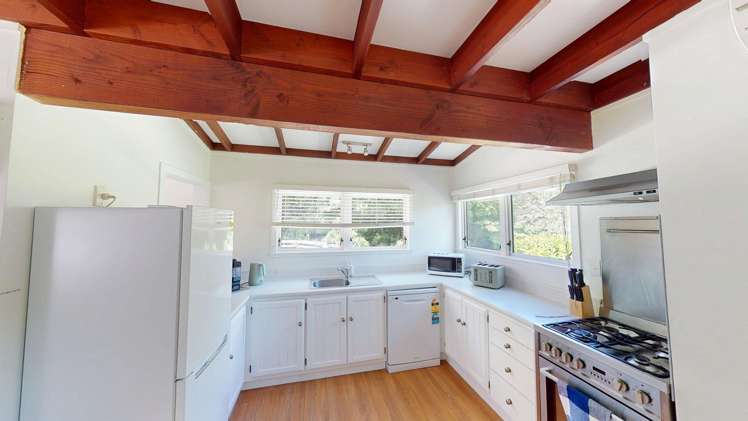 6 Calder Road Lake Okareka_6