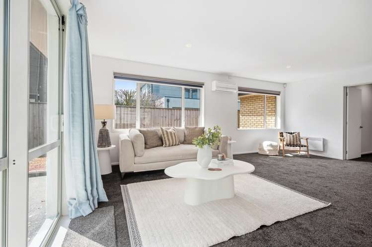 4 Annies Lane Aidanfield_10