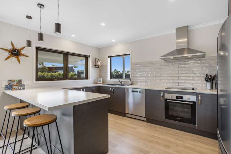 139 Rangiora Crescent Matarangi_3