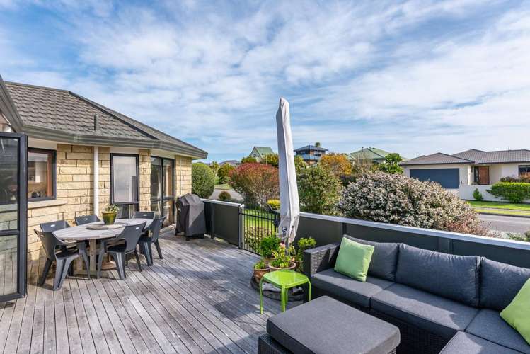 11 Barrett Drive Waikanae Beach_9