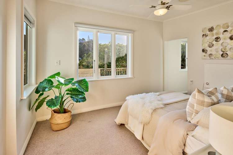 48 Cluny Road Plimmerton_13