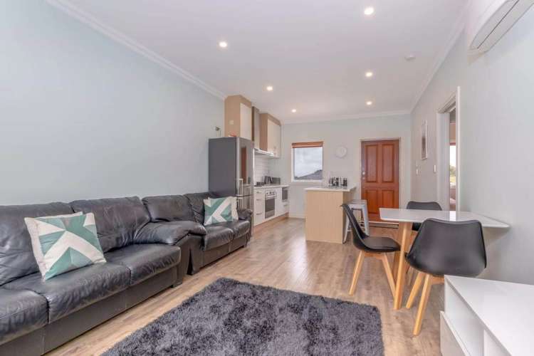 9 Dinning Road Riverhead_13