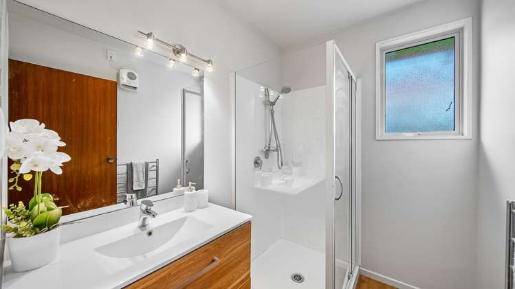 2/160 Centaurus Road Saint Martins_11