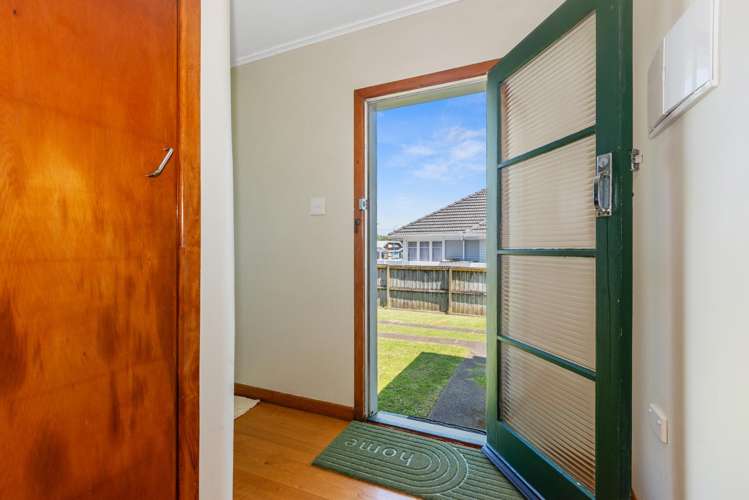 55 Hayr Road Three Kings_3