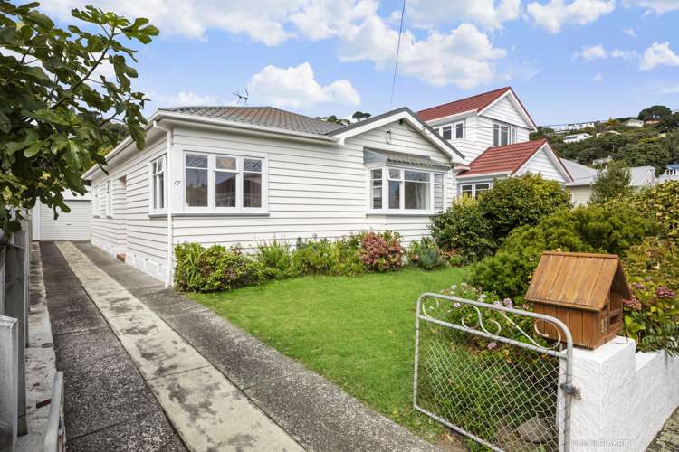 17 Bentinck Avenue Strathmore Park_0