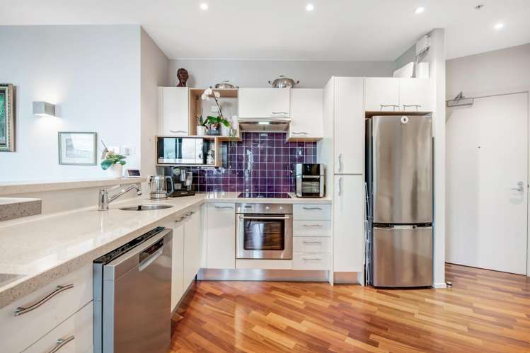 1111/11 Tamariki Avenue Orewa_13