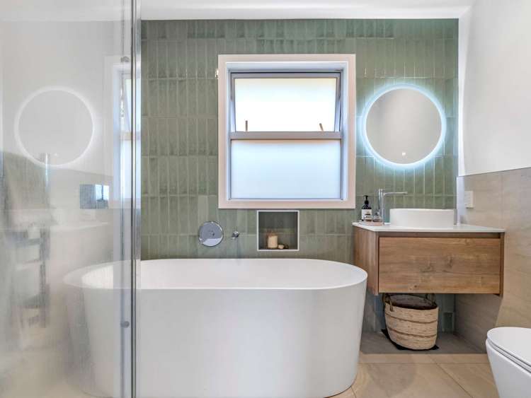 4a Crombie Street Bellevue_27