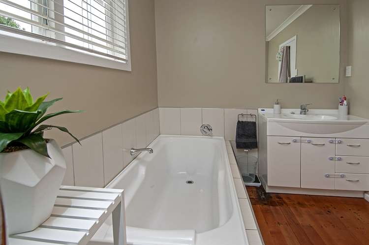 1/43 Amberley Avenue Te Atatu South_6