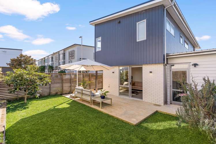 91 Glidepath Road Hobsonville_1