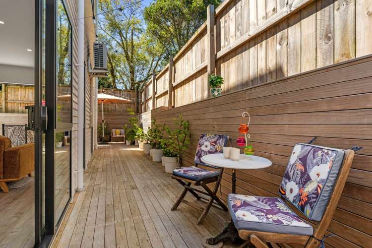 562d Beach Road Rothesay Bay_23