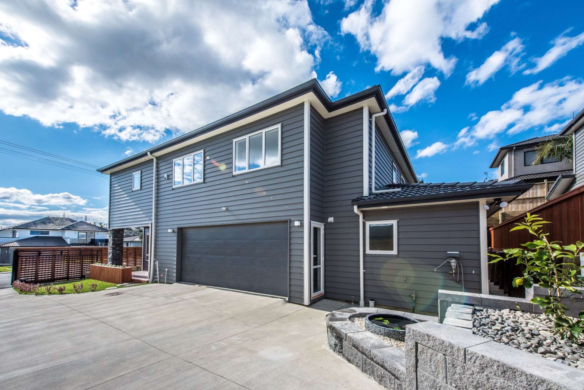 76 White Swan Road Mount Roskill_0