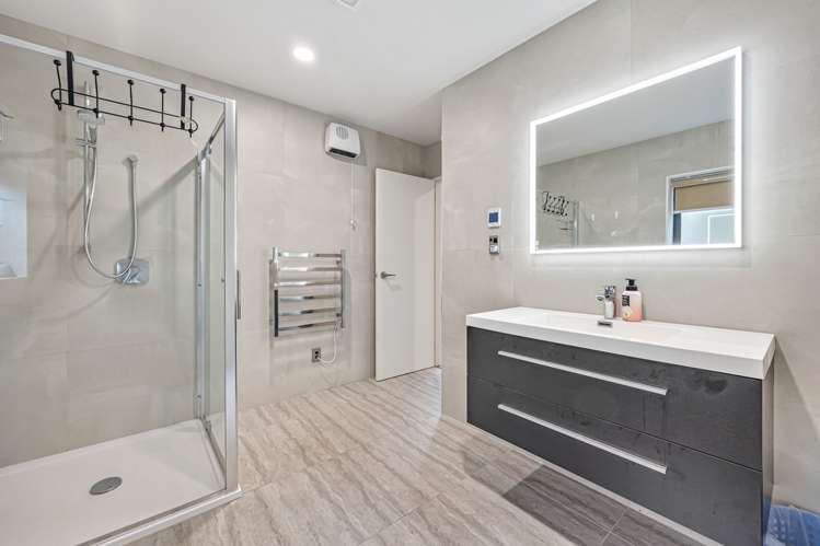 13 Spyglass Street Red Beach_19