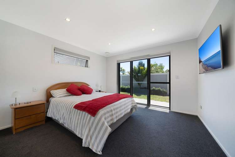 154 Boord Crescent Kumeu_12