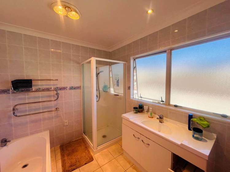 18 Ewhurst Place Goodwood Heights_16