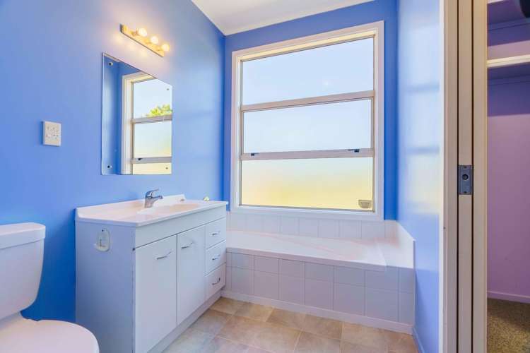 15 Opotoru Road Raglan_40