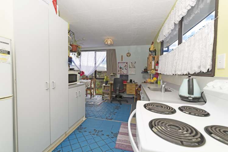 2/78 Parrs Cross Road Henderson_5