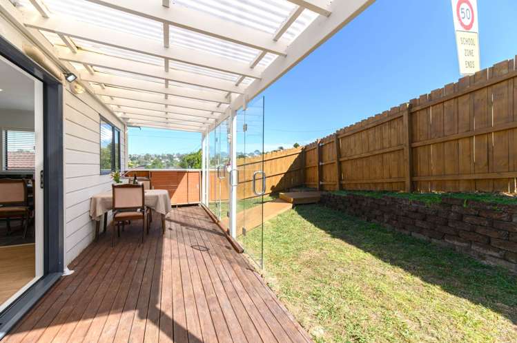 2/109 Target Road Totara Vale_20