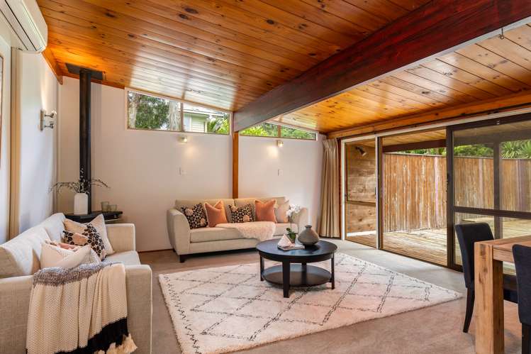 18 Kawaka Street Titirangi_9