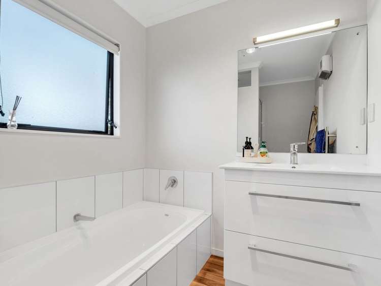 32 Dahlstrom Grove Kelvin Grove_8
