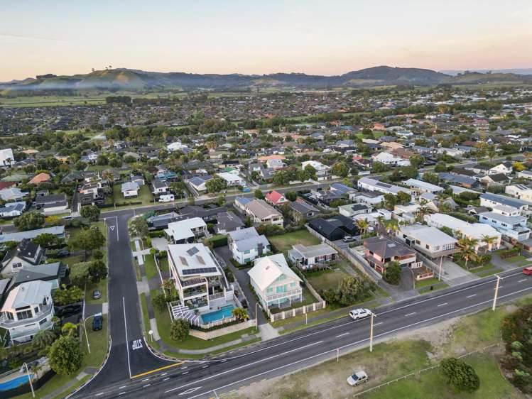 706 Papamoa Beach Road Papamoa Beach_5