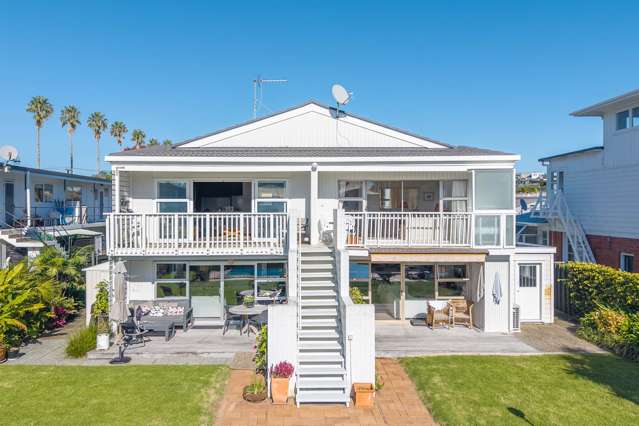 Beachside Living with Space, Style & Convenience
