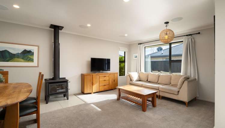 18 Lancaster Avenue Burleigh_6