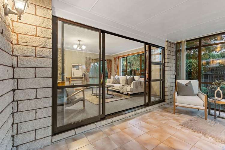 17 Wyatt Place Russley_14