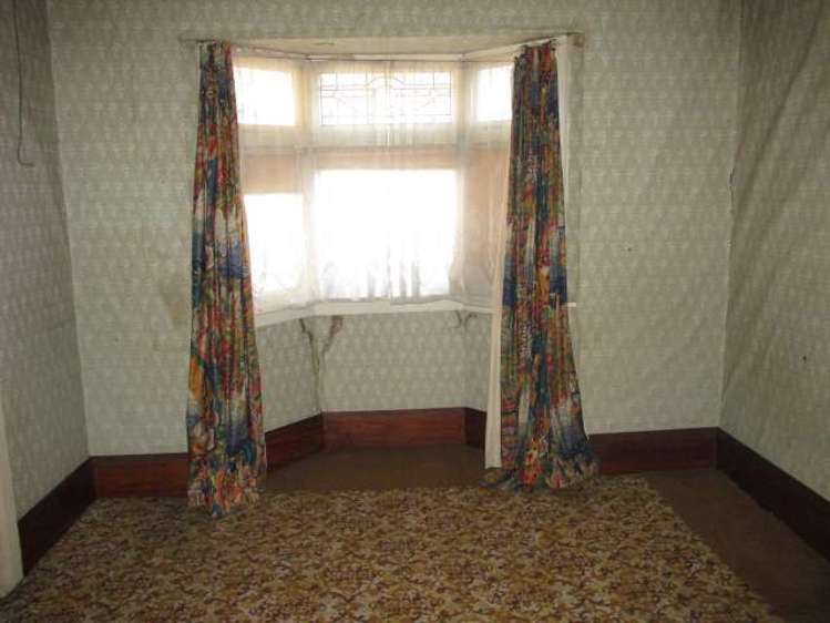 100 Broadway Reefton_15