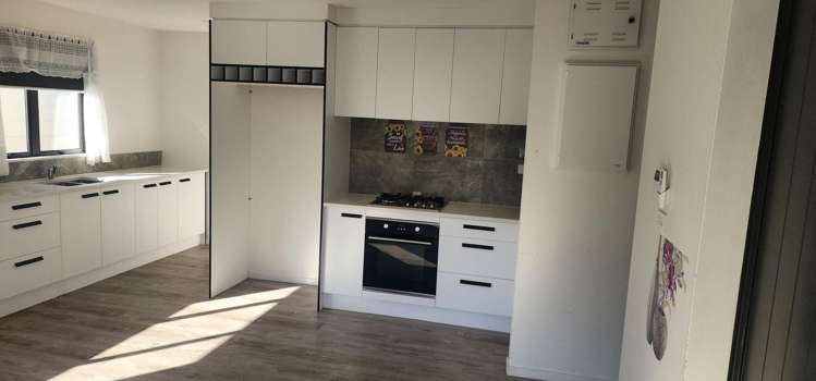 2A Arnhem Place Pukekohe_3