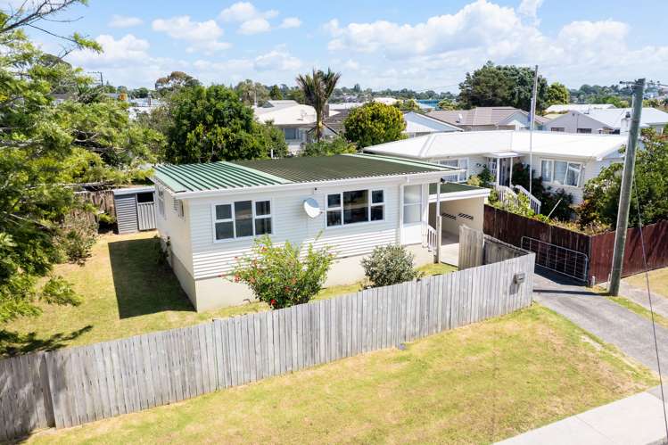 1/2 Tiri Tiri Road Birkdale_8