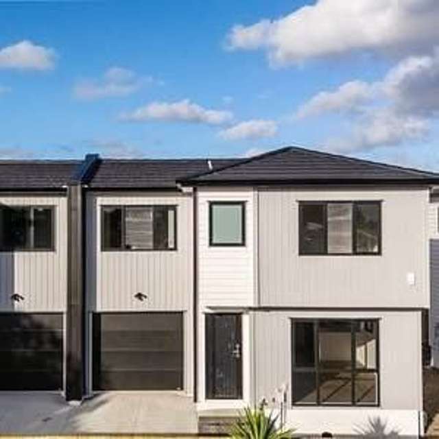 Affordable 3 Bedroom + 2.5 Bathroom + Garage!!
