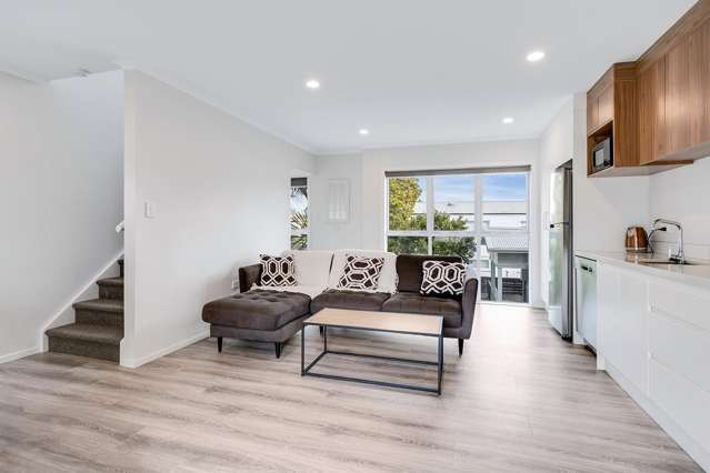 2/4 Palmerston Street Hamilton Central_3