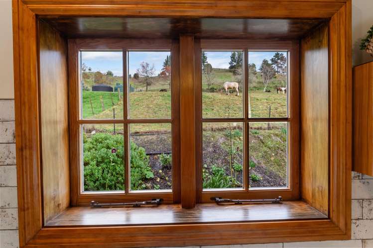 121 Pretty Bridge Valley Road Wakefield_9