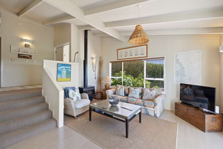 8a Wairahi Road Langs Beach_17