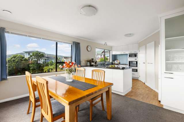 19 Paddington Grove Karori_3