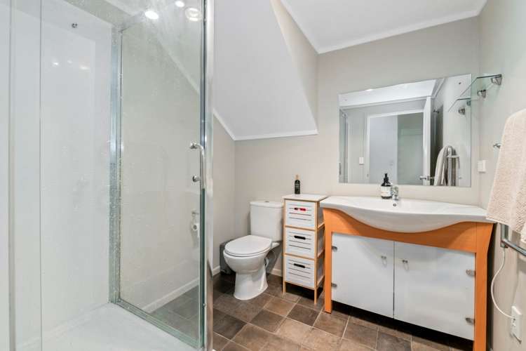 32 Elliston Crescent Stanmore Bay_14