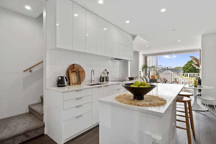 9/83 Hinemoa Street Birkenhead_7