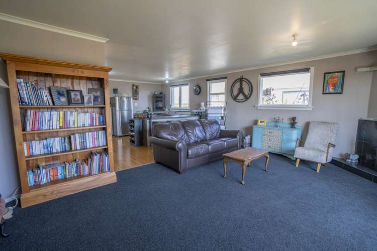 329 North Road Waikiwi_5