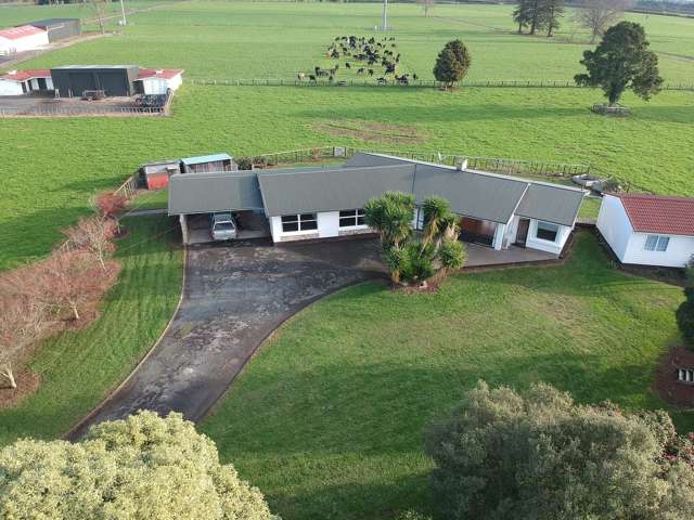 Large rural renovated 4 bedroom in Cambridge