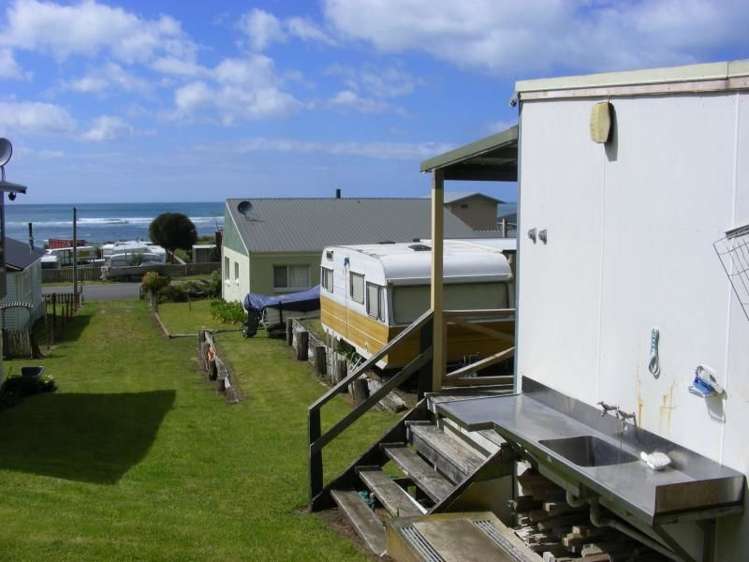 60a Akitio Esplanade Pongaroa_7