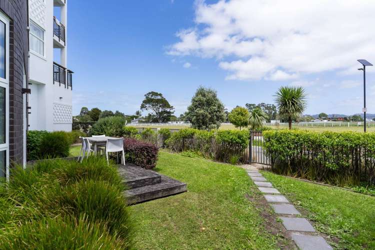 G04/26B Racecourse Parade Avondale_14