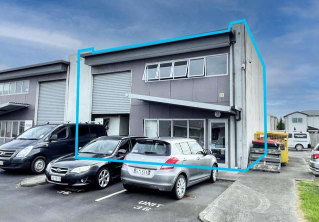 Tilt Slab Industrial - Well Located in Complex