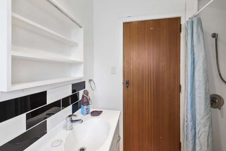 17 California Drive Totara Park_9