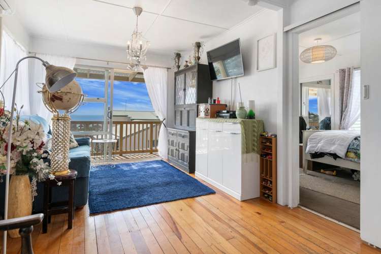 6 Doyly Drive Stanmore Bay_6