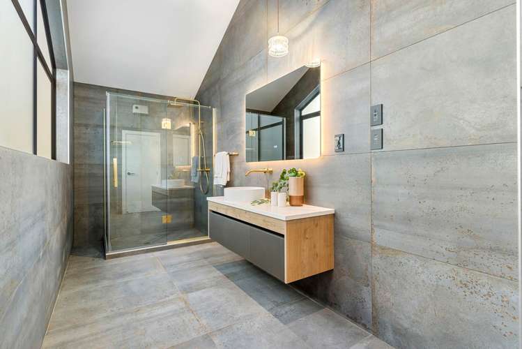 4 Taku Close Long Bay_20